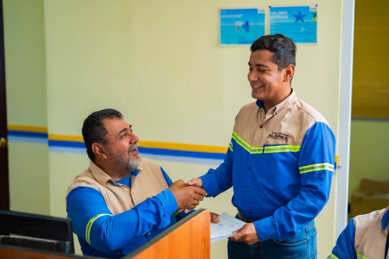 Sobre Nosotros dsc4737